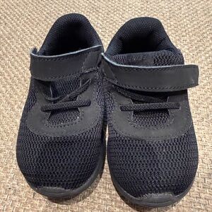 Nike baby sneakers 6c